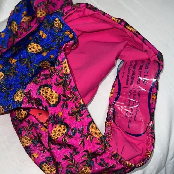 FARM Rio Fruit Dots One Piece Swimsuit, size small - Picture 12 of 12